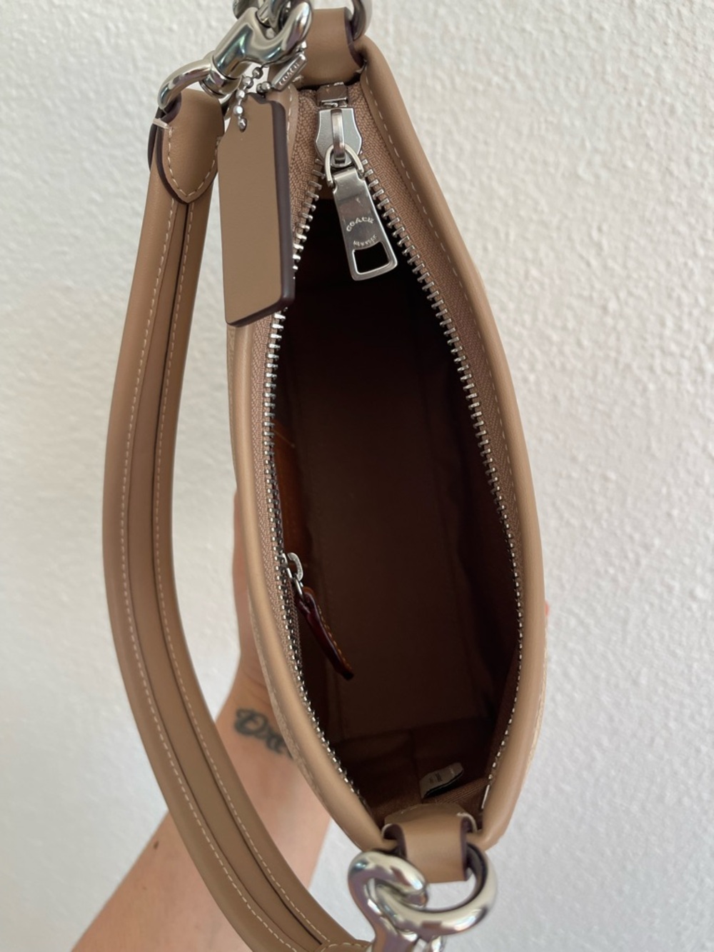 Coach Small Laurel Sig Canvas and silver - Picture 8 of 13